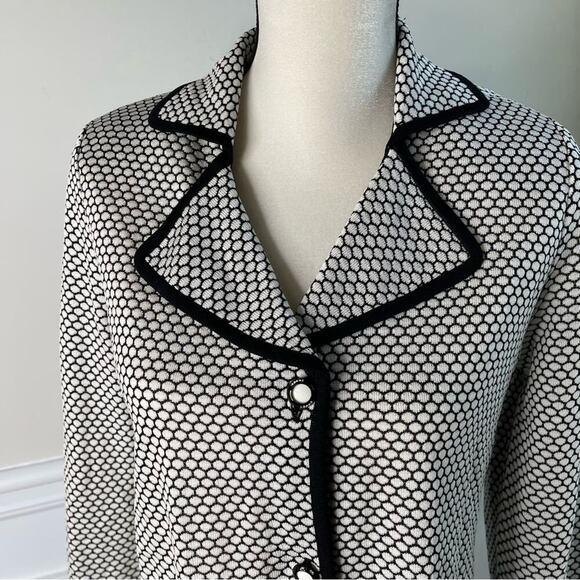 Misook textured  button front knit blazer size XS - Picture 2 of 7